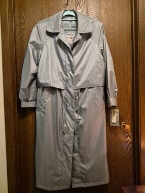 NWT Vintage Sears Sea Blue Trench Raincoat with Quilted Yoke Size 18